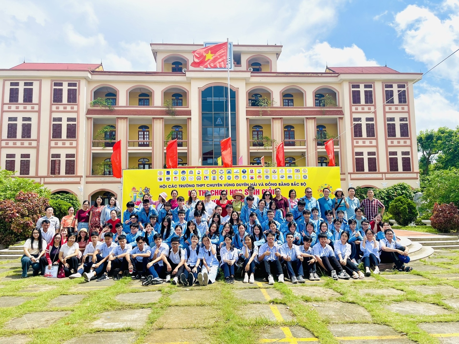 Phỏng vấn nhanh trước kỳ thi Duyên hải Bắc bộ